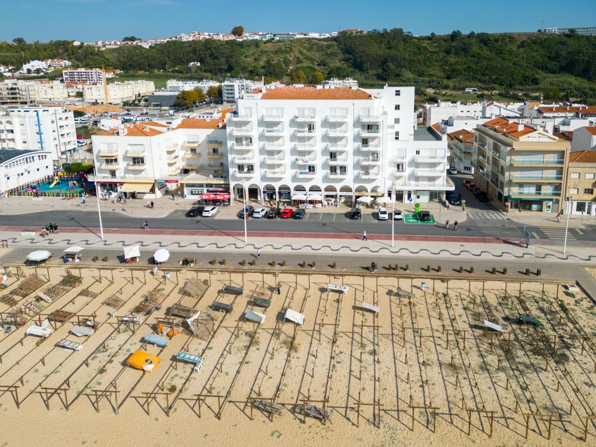 T2 Dina'S Place Nazaré Exteriör bild